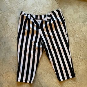 White and black striped Bermuda shorts